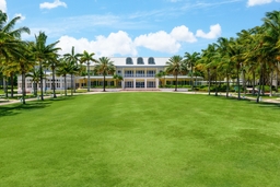 Lighthouse Pointe at Grand Lucayan Logo