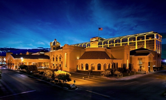 Suncoast Hotel and Casino Logo