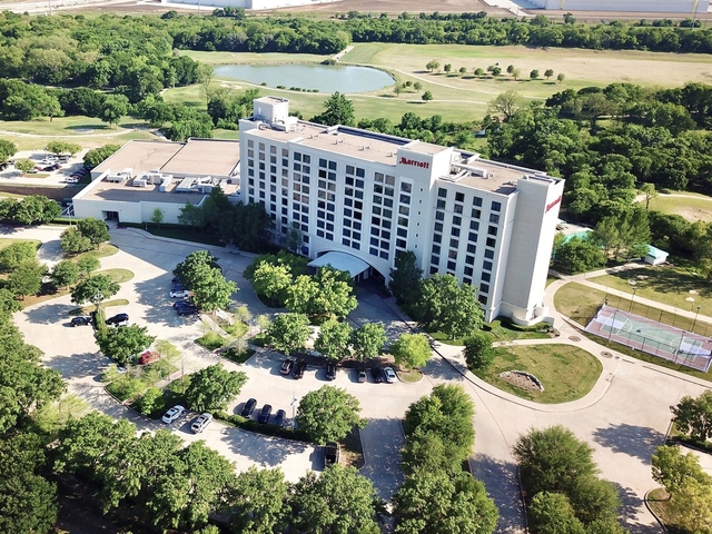 DFW Marriott Hotel & Golf Club at Champions Circle Logo