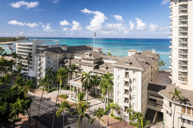 Moana Surfrider Resort & Spa Logo