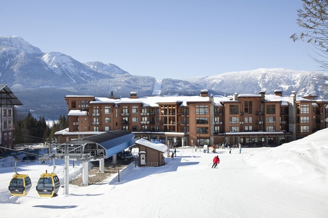 The Sutton Place Hotel Revelstoke Mountain Resort Logo